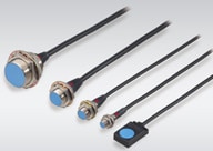 Sensores de proximidad con amplificador integrado de tres hilos Serie EZ